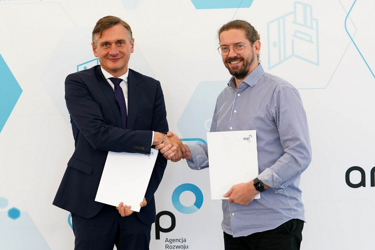 Świętokrzyska Grupa Przemysłowa INDUSTRIA S.A. podpisała z Kostrzyńsko-Słubicką Specjalną Strefą Ekonomiczną S.A. list intencyjny dotyczący współpracy stron w zakresie lokalizacji modułowej elektrowni jądrowej